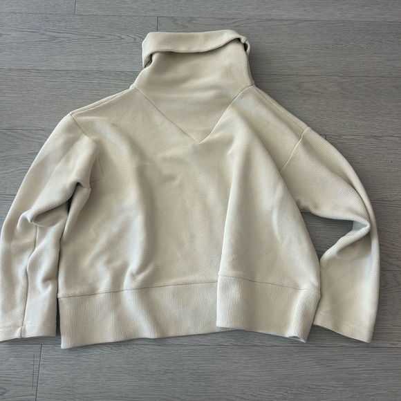 varley oversized turtleneck ribbed sweater size S - Picture 4 of 4